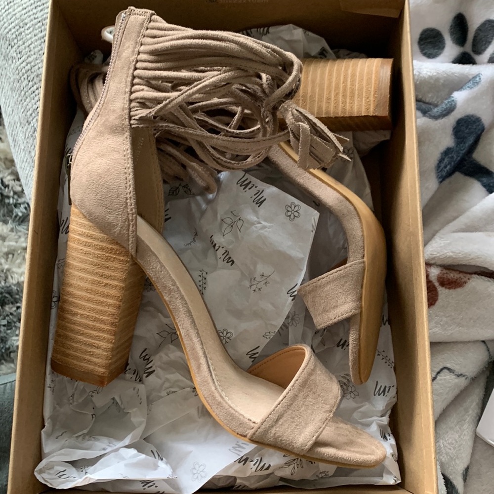 Suede zip sandals